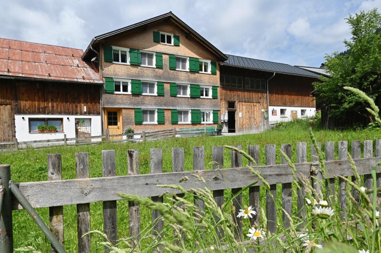 Ferienbauernhof Moosbrugger Apartman Schoppernau Kültér fotó