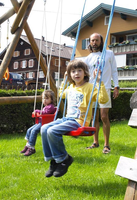 Ferienbauernhof Moosbrugger Apartman Schoppernau Kültér fotó