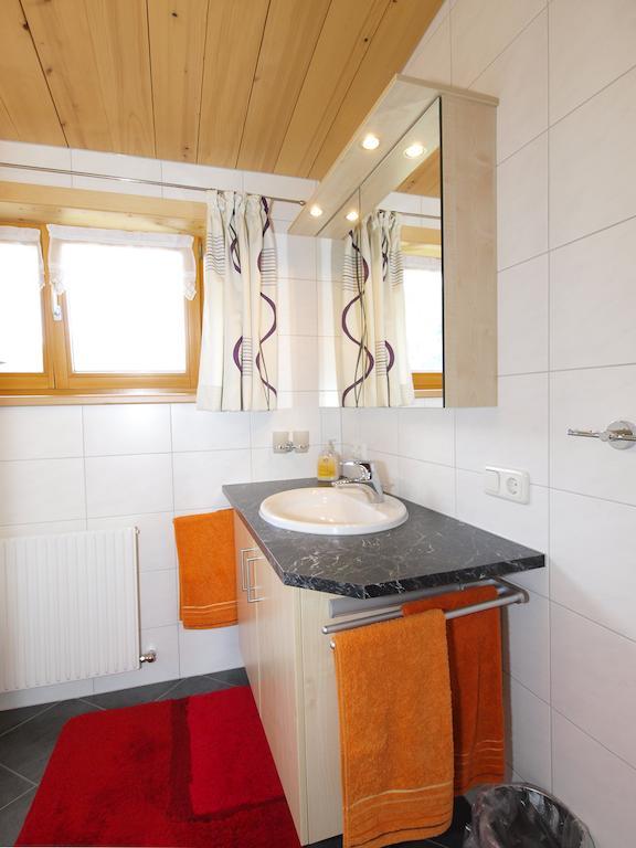 Ferienbauernhof Moosbrugger Apartman Schoppernau Szoba fotó